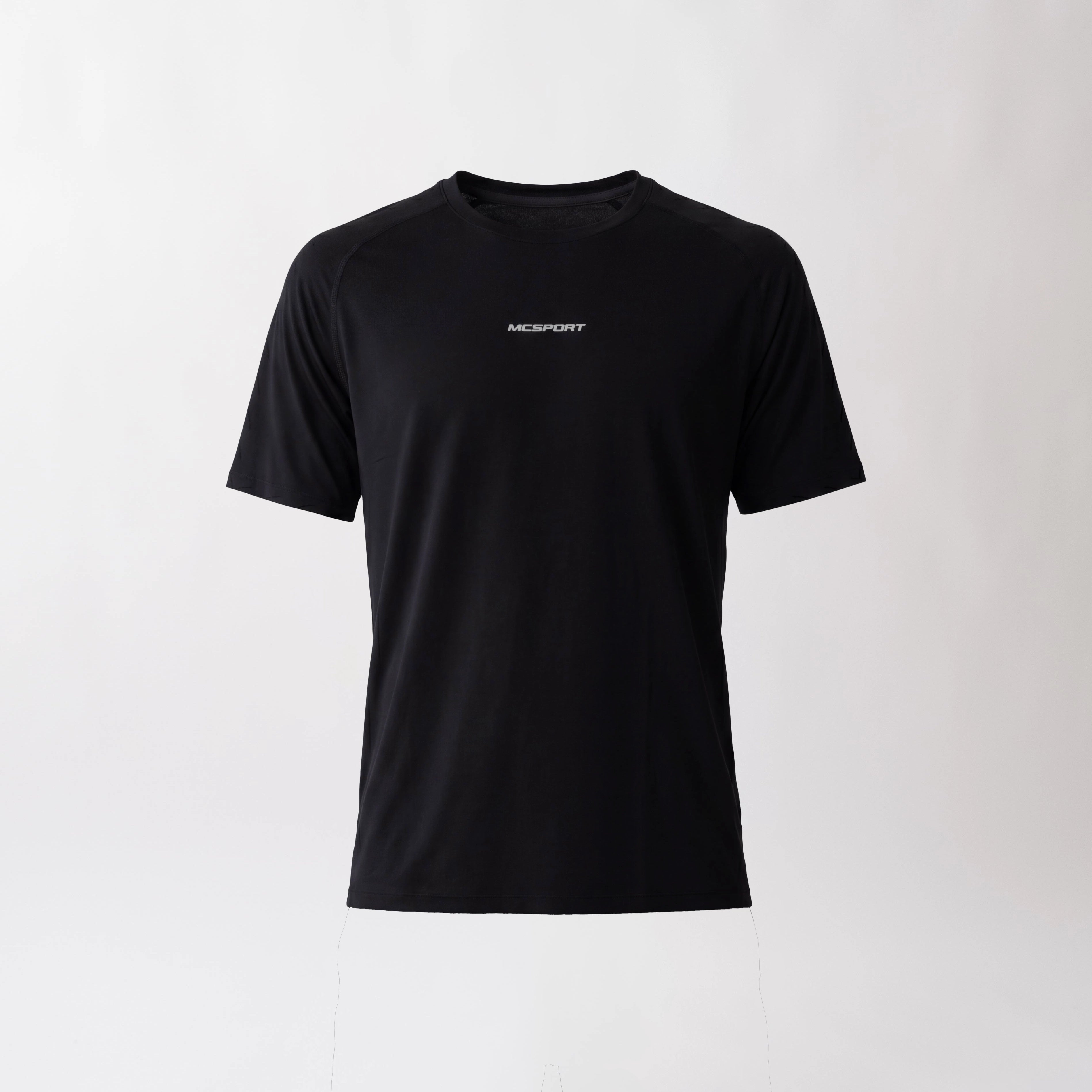 T-shirt sportiva seamless nera, leggera e traspirante, con tessuto OEKO-TEX®, pannello in rete e comfort senza cuciture per ogni allenamento.